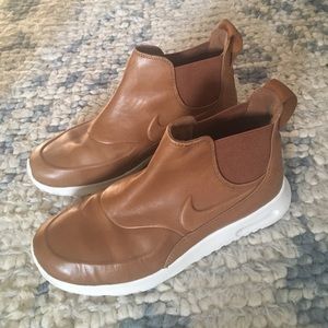 Tan Leather Womens Nikes Size 6